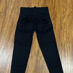 Butt scrunch leggings